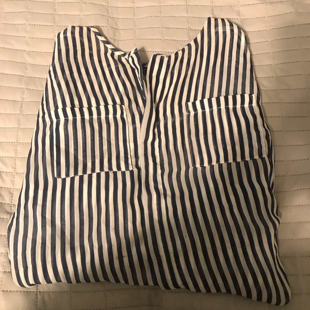 Deb black and white vertical stripped long sleeve